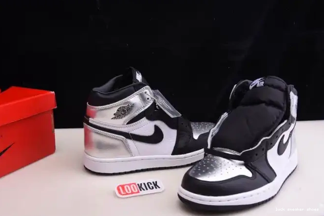 Rep LUCY OG HIGH CD0461-001 SILVER JORDAN WMNS TOE AIR 1 0522